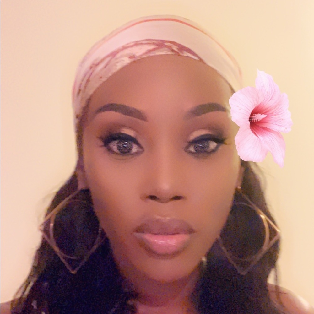 Meet your Posher, Sasha